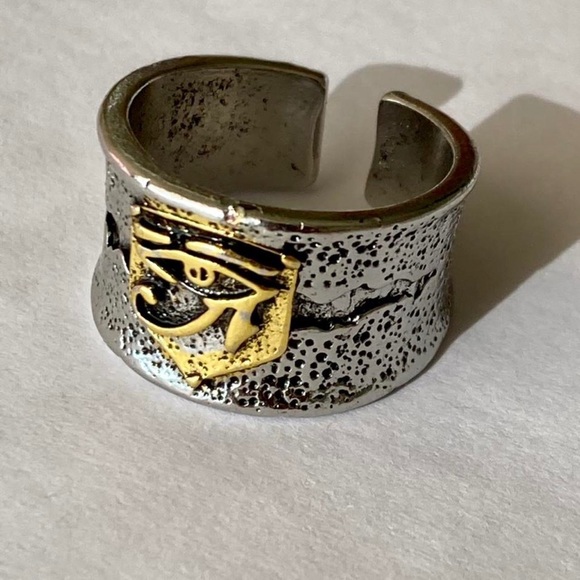 Silver and gold eye of Horus ring (free size) - Picture 4 of 4